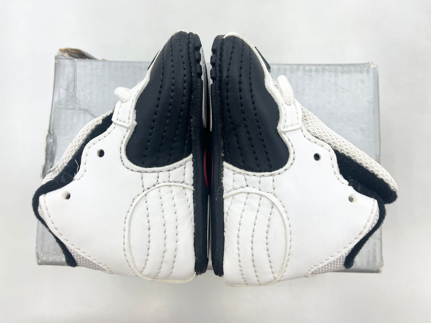SZ 2C. 1997 Baby Jordan Team White Varsity Red.