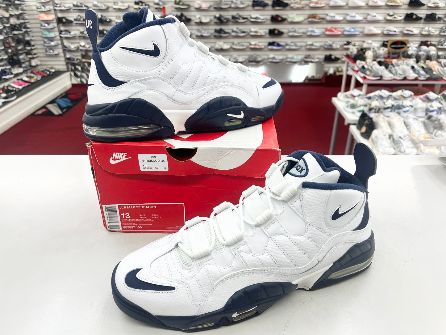SZ 13 Men. 2015 Nike Air Max Sensation Chris Webber.