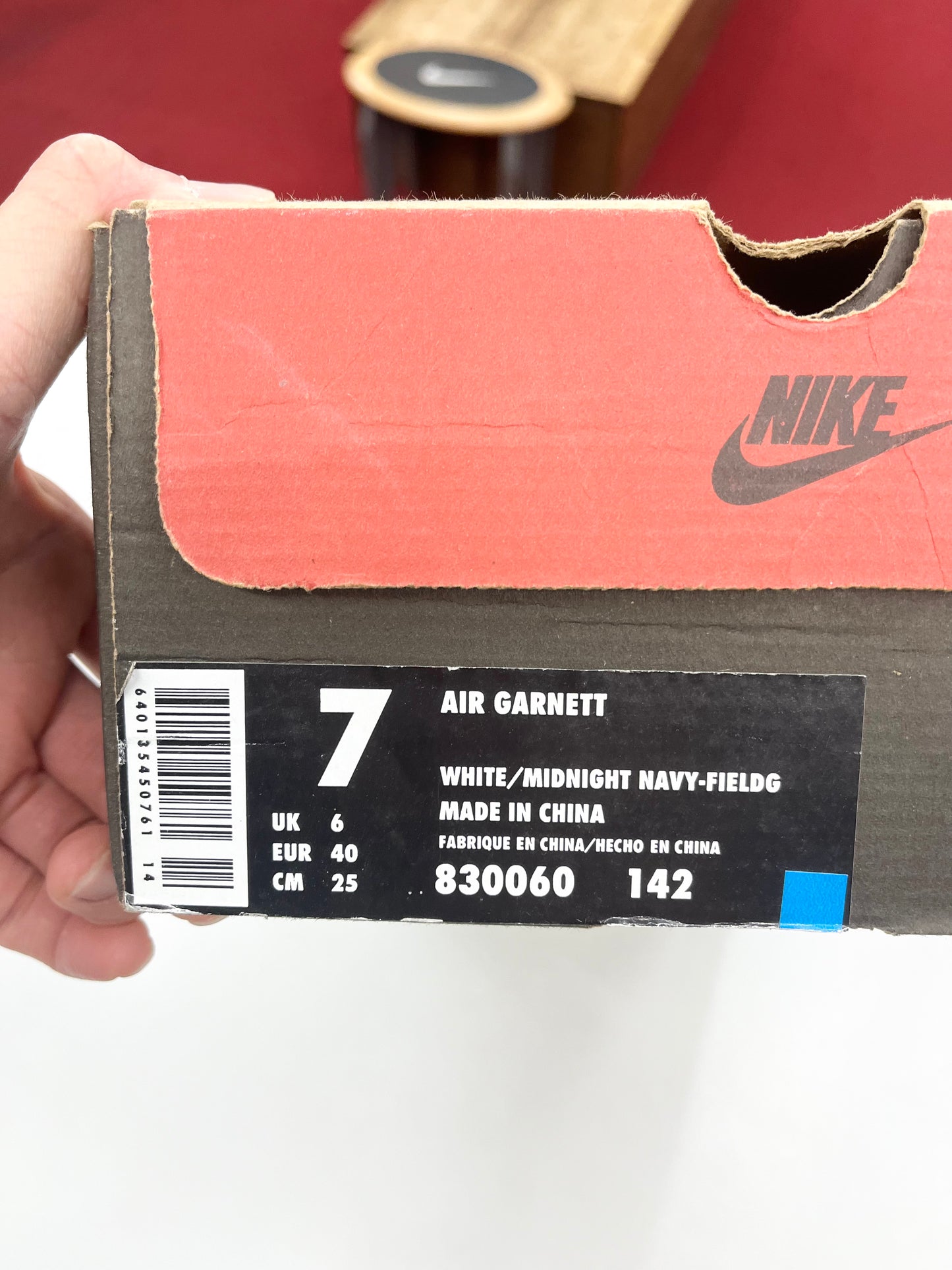 SZ 7 Men. 1998 Nike Air Garnett.