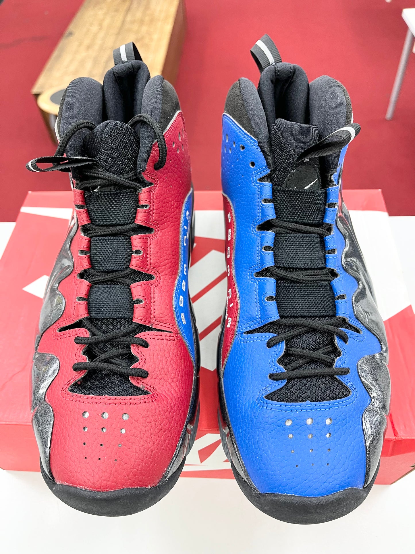 SZ 9 Men. PreOwned 2022 Nike Air Penny III.