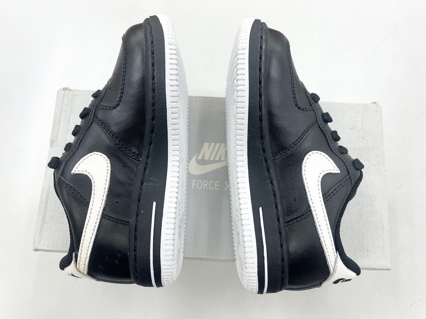 SZ 8.5C. 2008 Baby Nike AF1 low black original six.