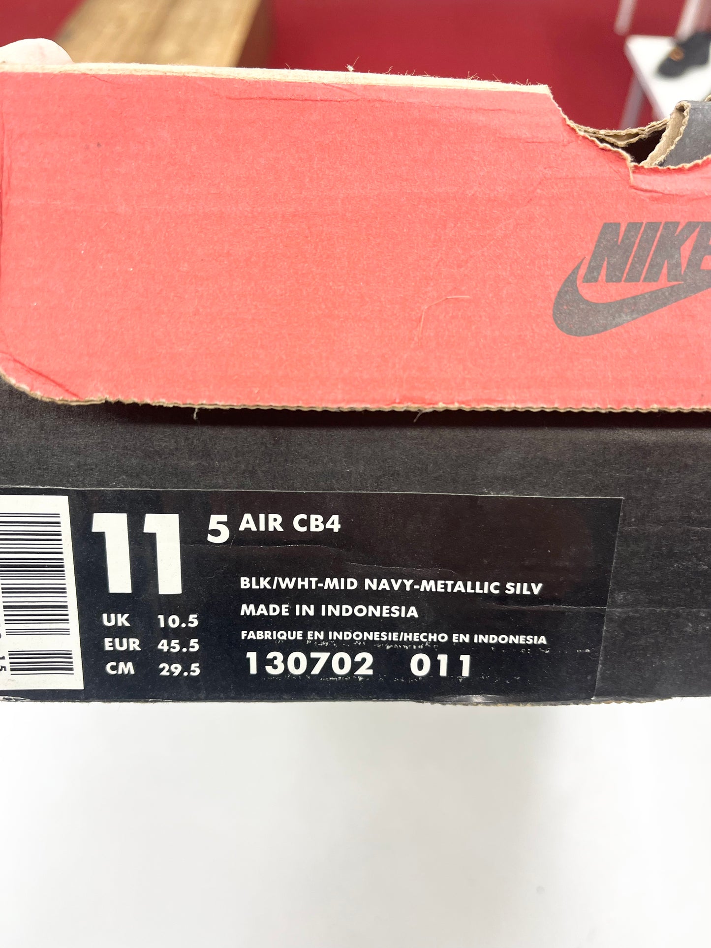 SZ 11.5 Men. 1996 Nike Air Charles Barkley 4.