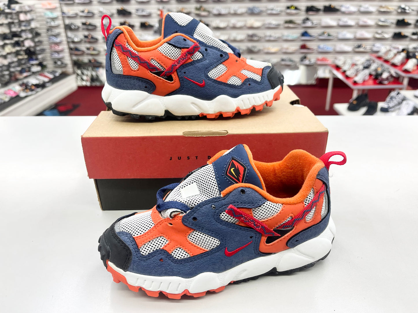 1997 Kids Nike Terra Albis II.