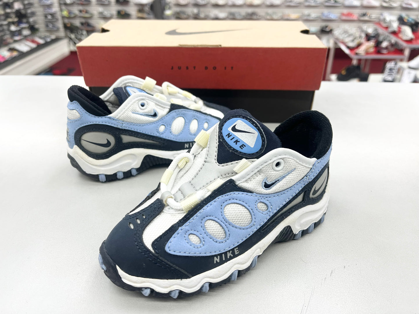 1997 Kid Nike Sunder Low.