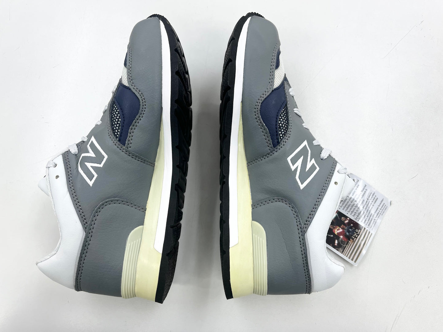 SZ 6 Men. New Balance 1500 Grey.