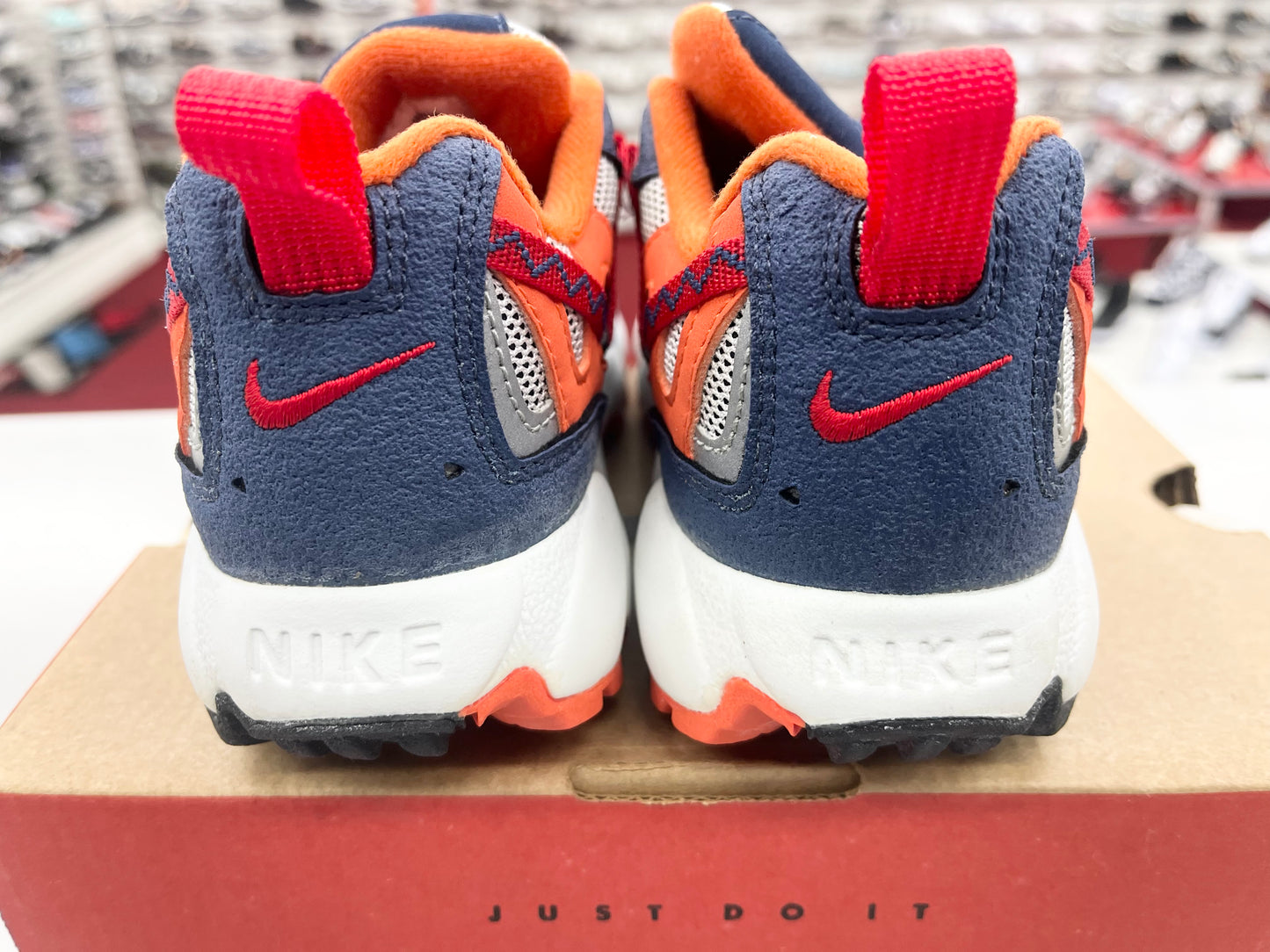 1997 Kids Nike Terra Albis II.