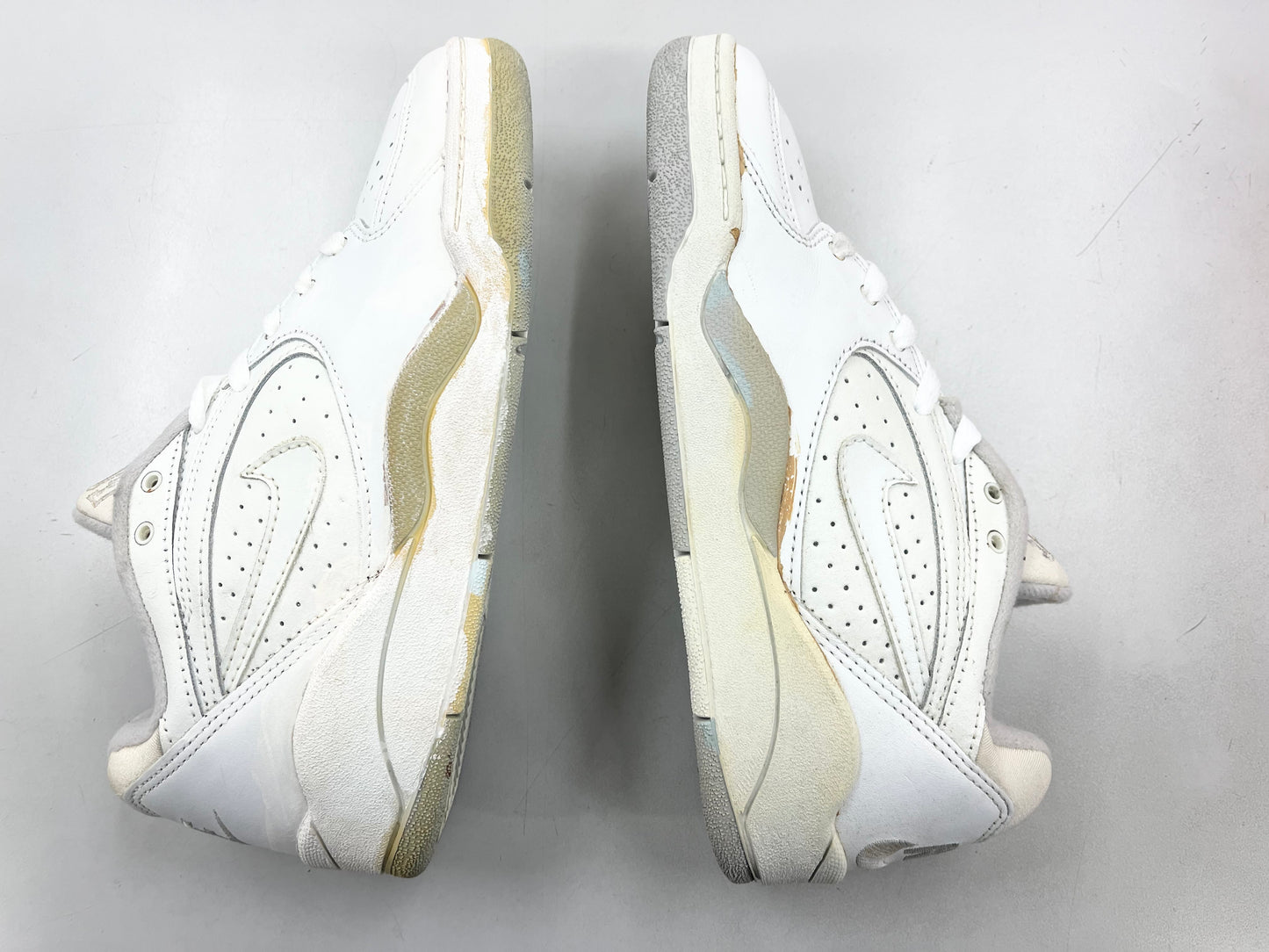 SZ 7 Men. 1991 Nike Court Force Low.