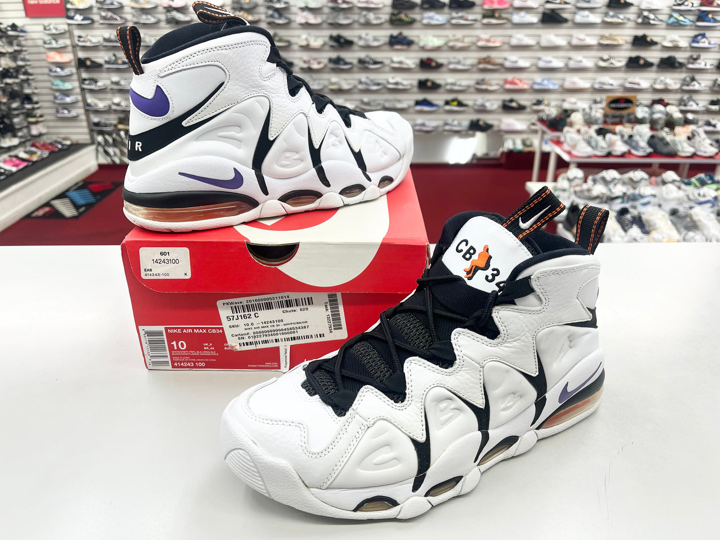 SZ 10 Men. 2016 Nike Air Max CB34