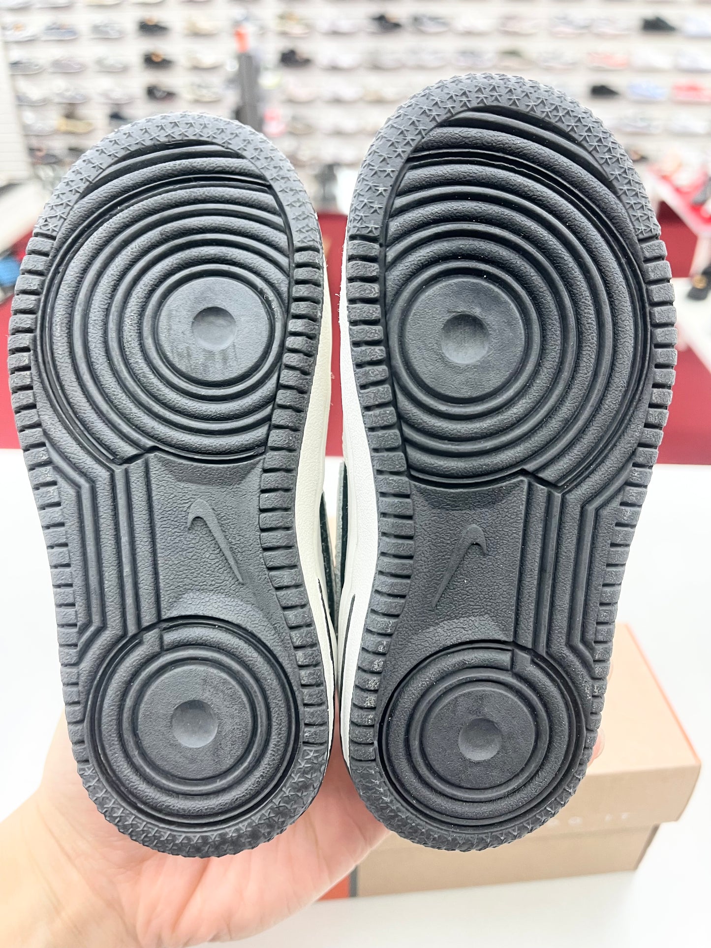 SZ 8C. 2002 Baby Nike AF1 Low White/Black.