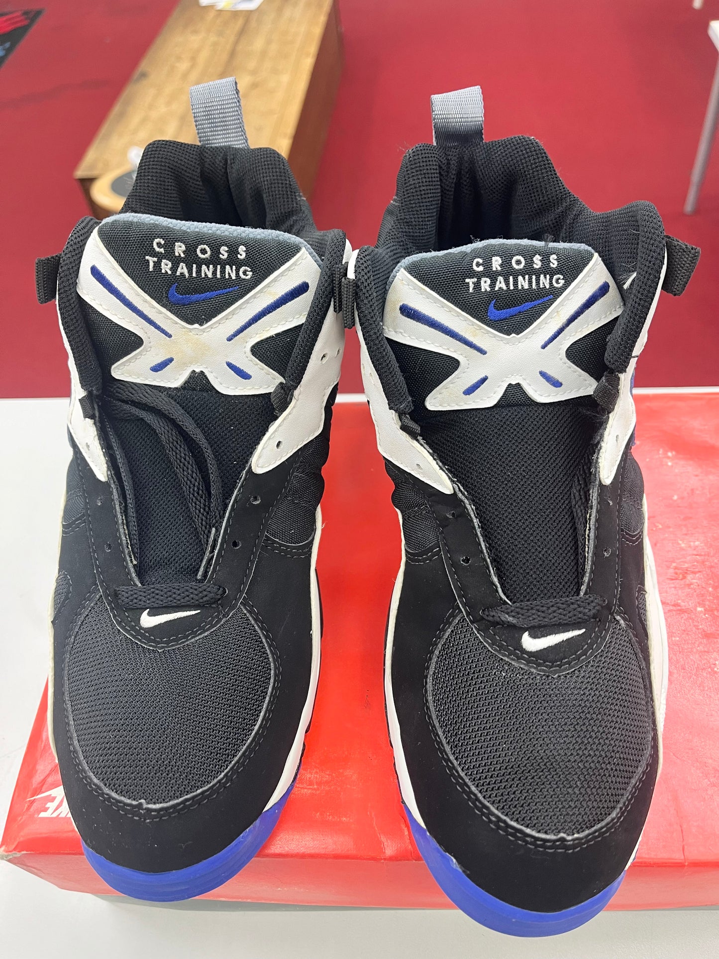SZ 11 Men. 1994 Nike Air Edge 2 Mid Royals.