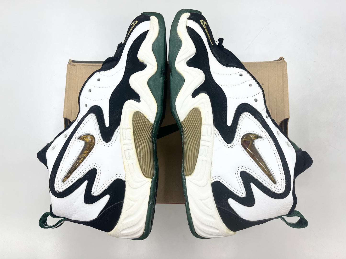 SZ 9.5 Men. 1997 Nike Air Winged Flight.