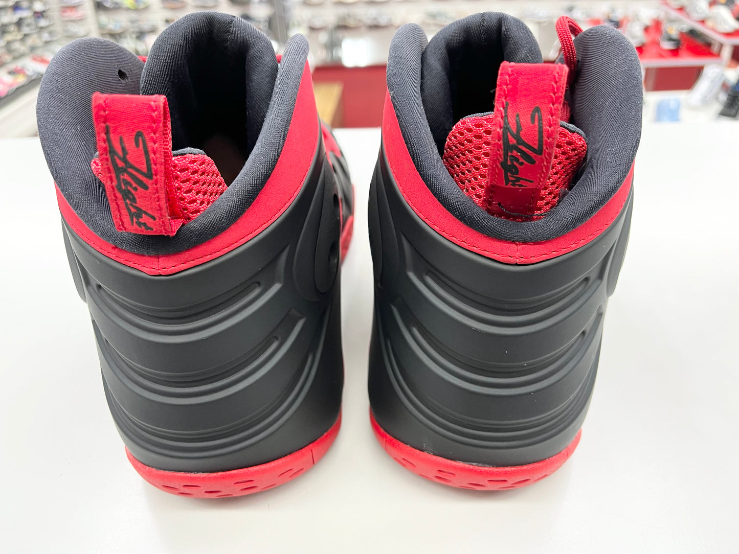 SZ 13 Men. 2019 PreOwned Nike Zoom Rookie.