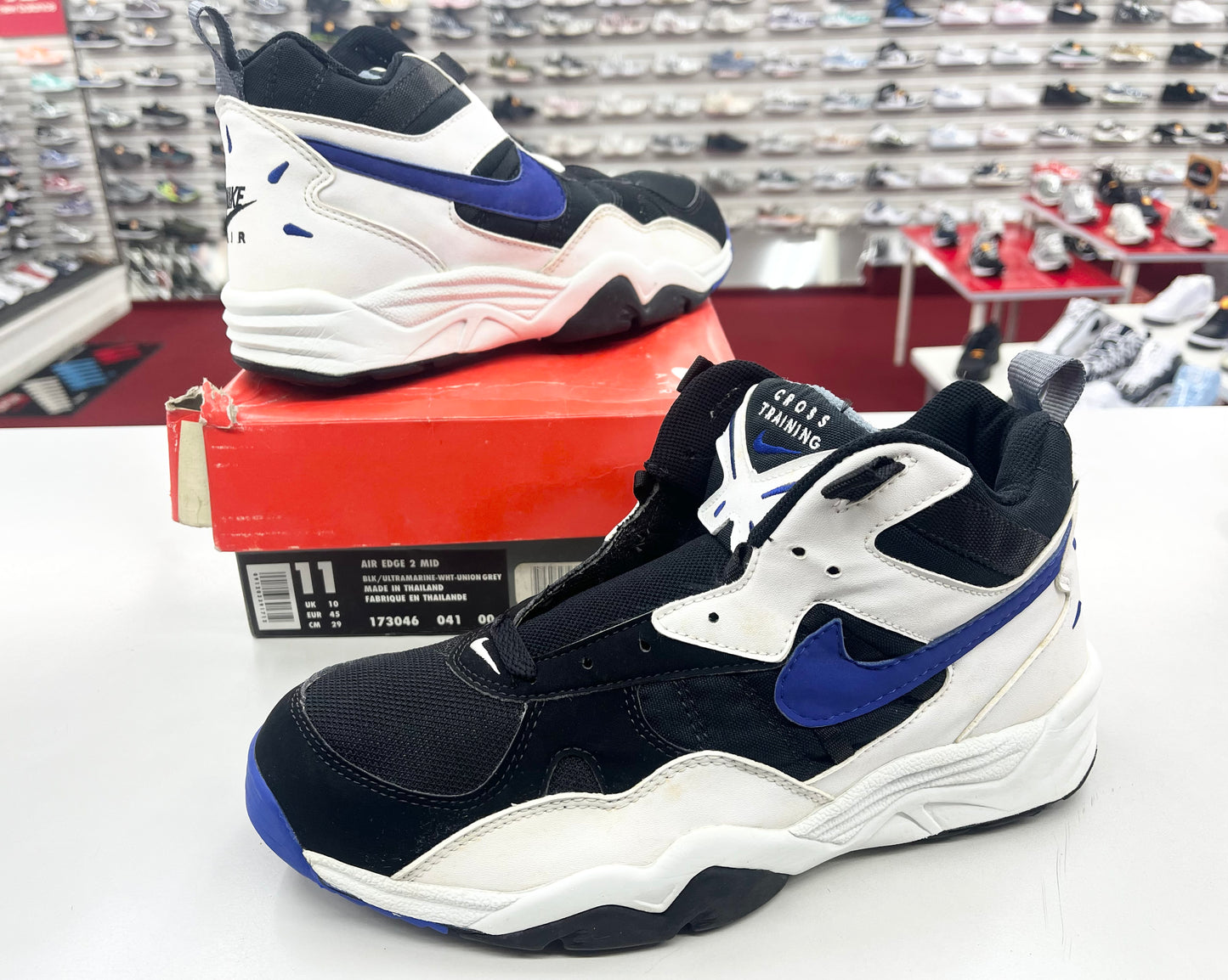 SZ 11 Men. 1994 Nike Air Edge 2 Mid Royals.