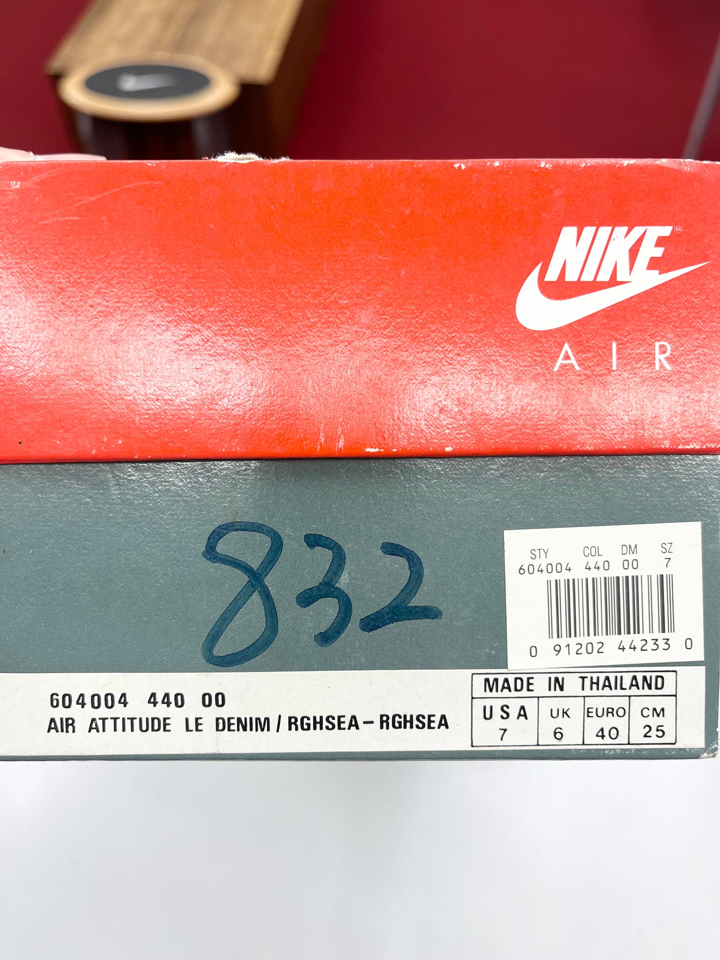 SZ 7 Men. 1992 Nike Air Attitude Denim.