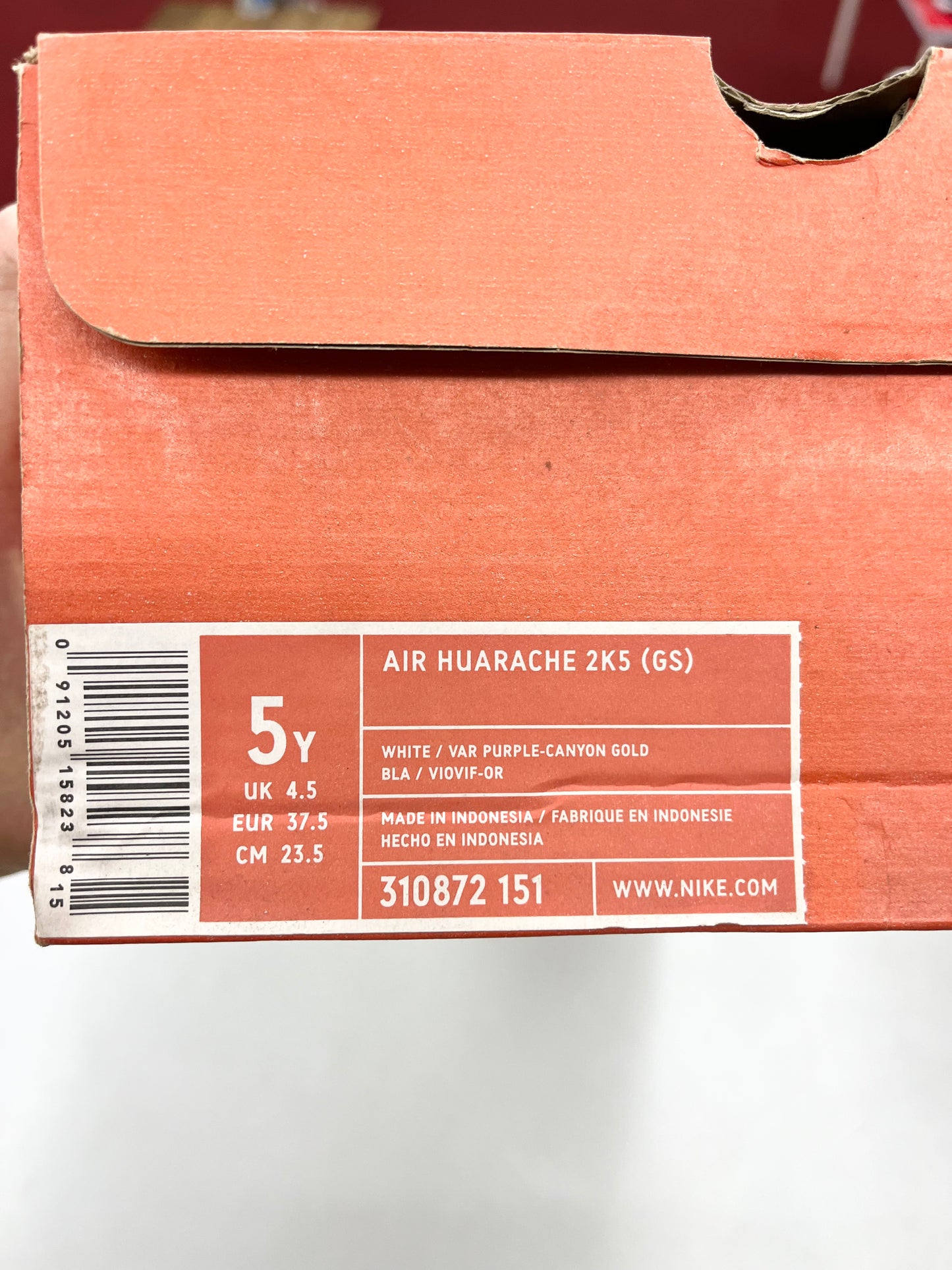 SZ 5Y. 2005 Nike Air Huarache 2K5 Kobe Bryant.