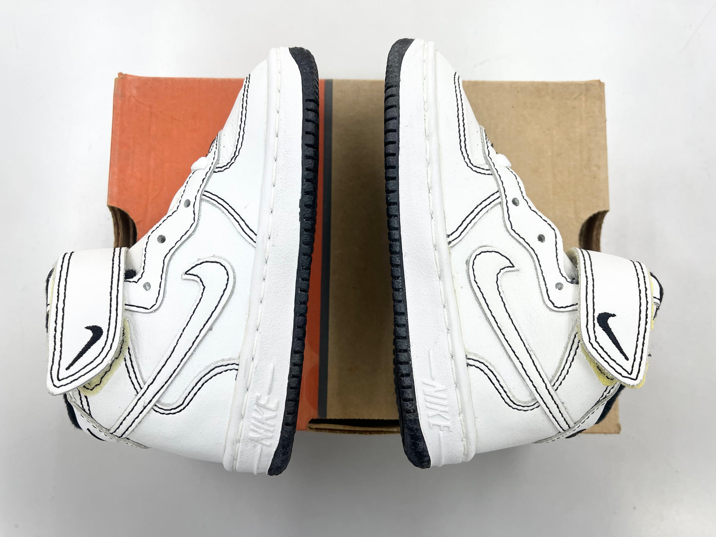 SZ 8.5C. 2002 Baby Nike AF1 Mid White/Black.