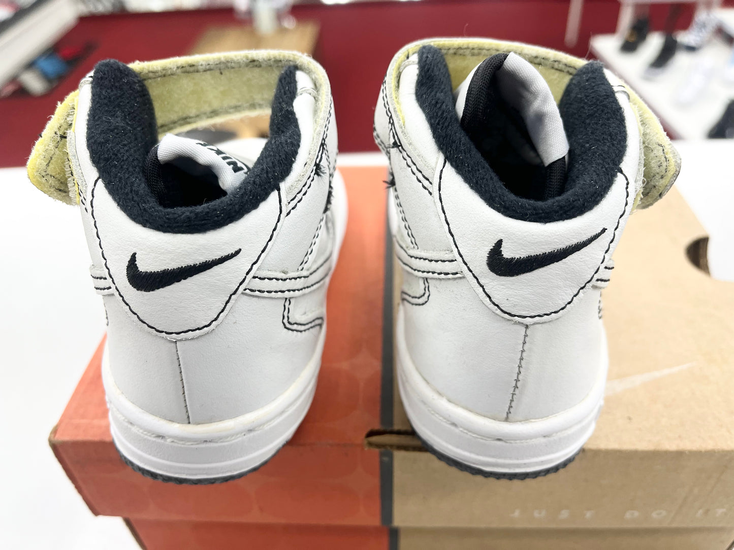 SZ 8.5C. 2002 Baby Nike AF1 Mid White/Black.