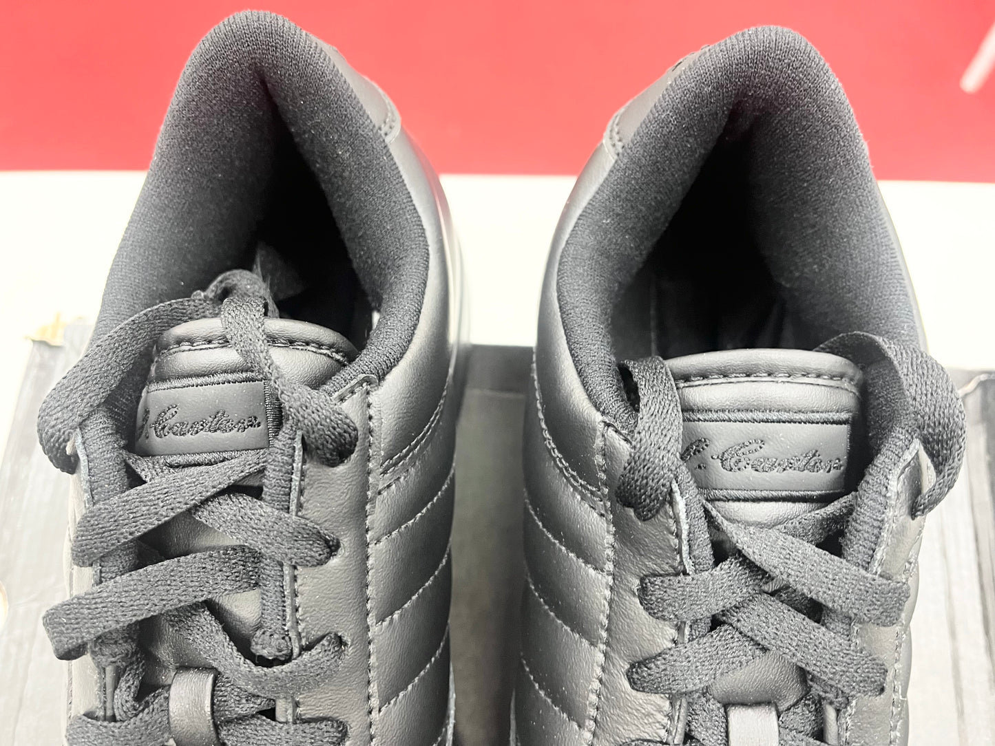 SZ 7Y. Kids Reebok S. Carter Bball Low.