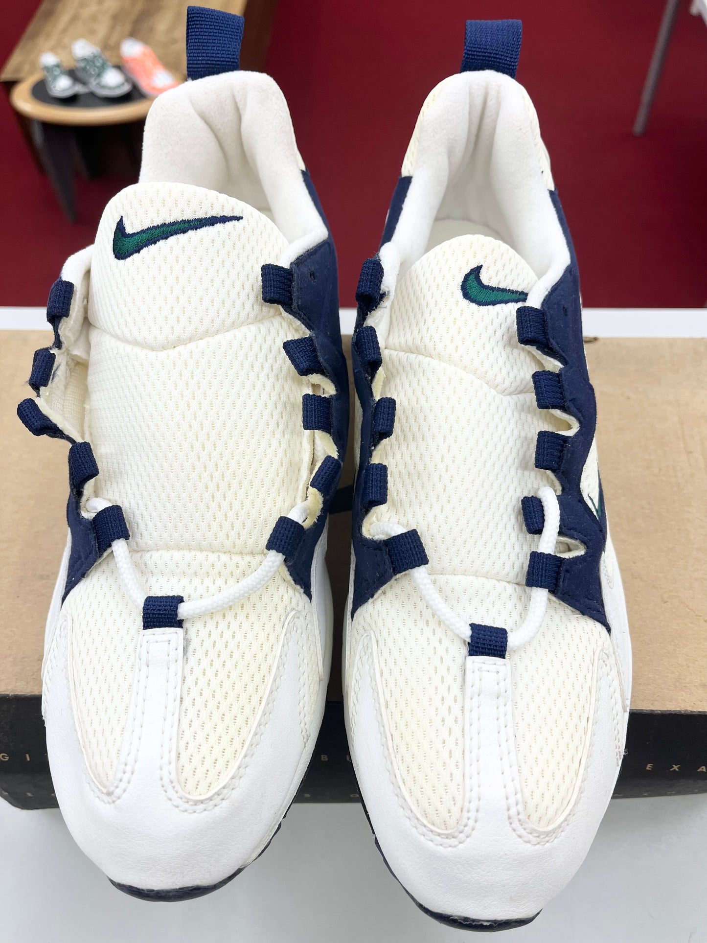 SZ 9 Men. 1996 Nike Air Contrail White Teal.
