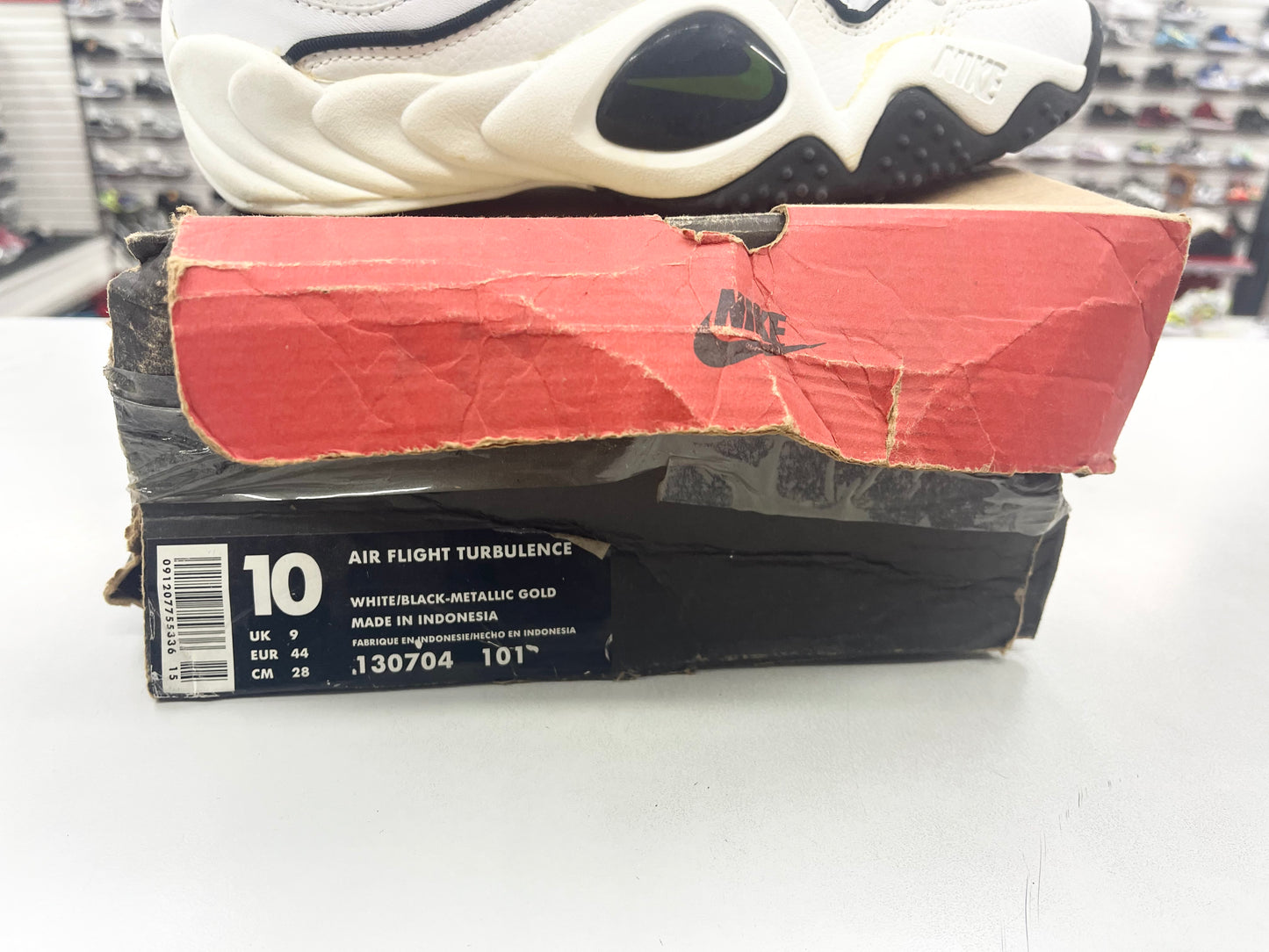 SZ 10 Men. 1996 Nike Air Flight Turbulence.