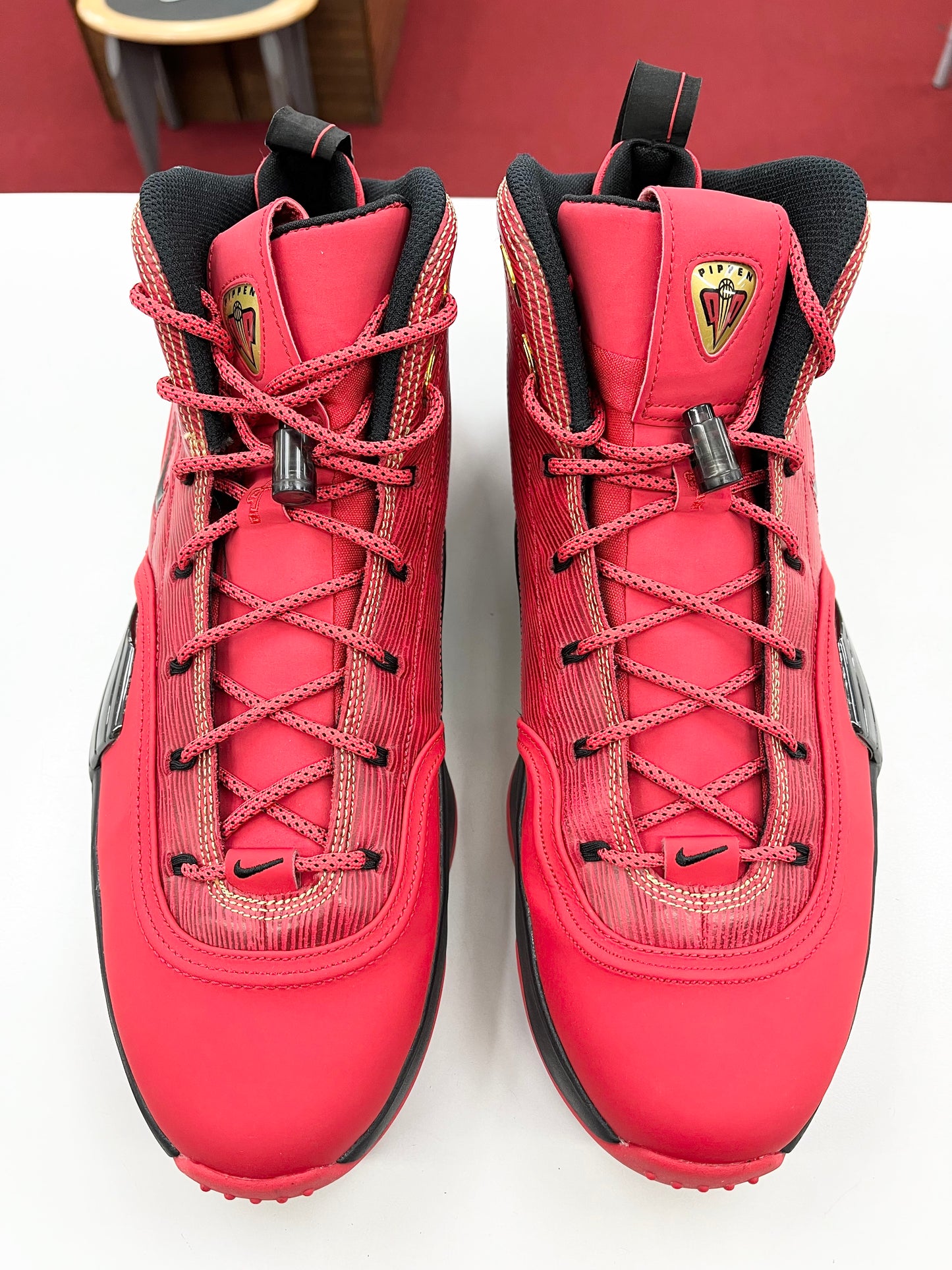 SZ 13 Men. PreOwned 2014 Nike Pippen 6 Red.