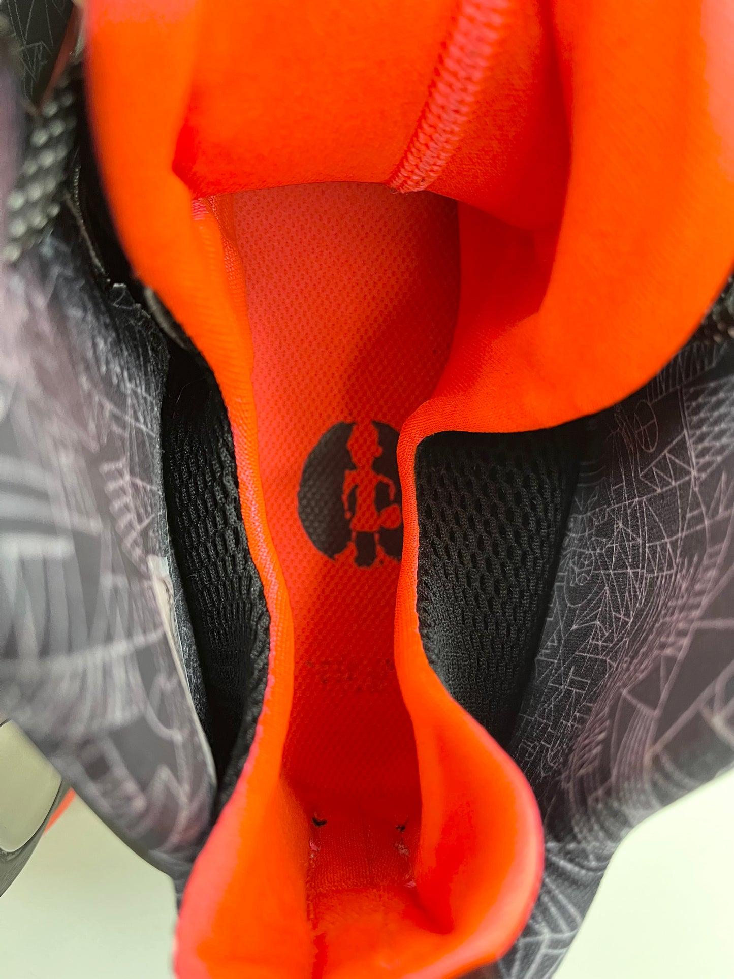 SZ 13 Men. PreOwned 2014 Nike Lil Penny Posite.