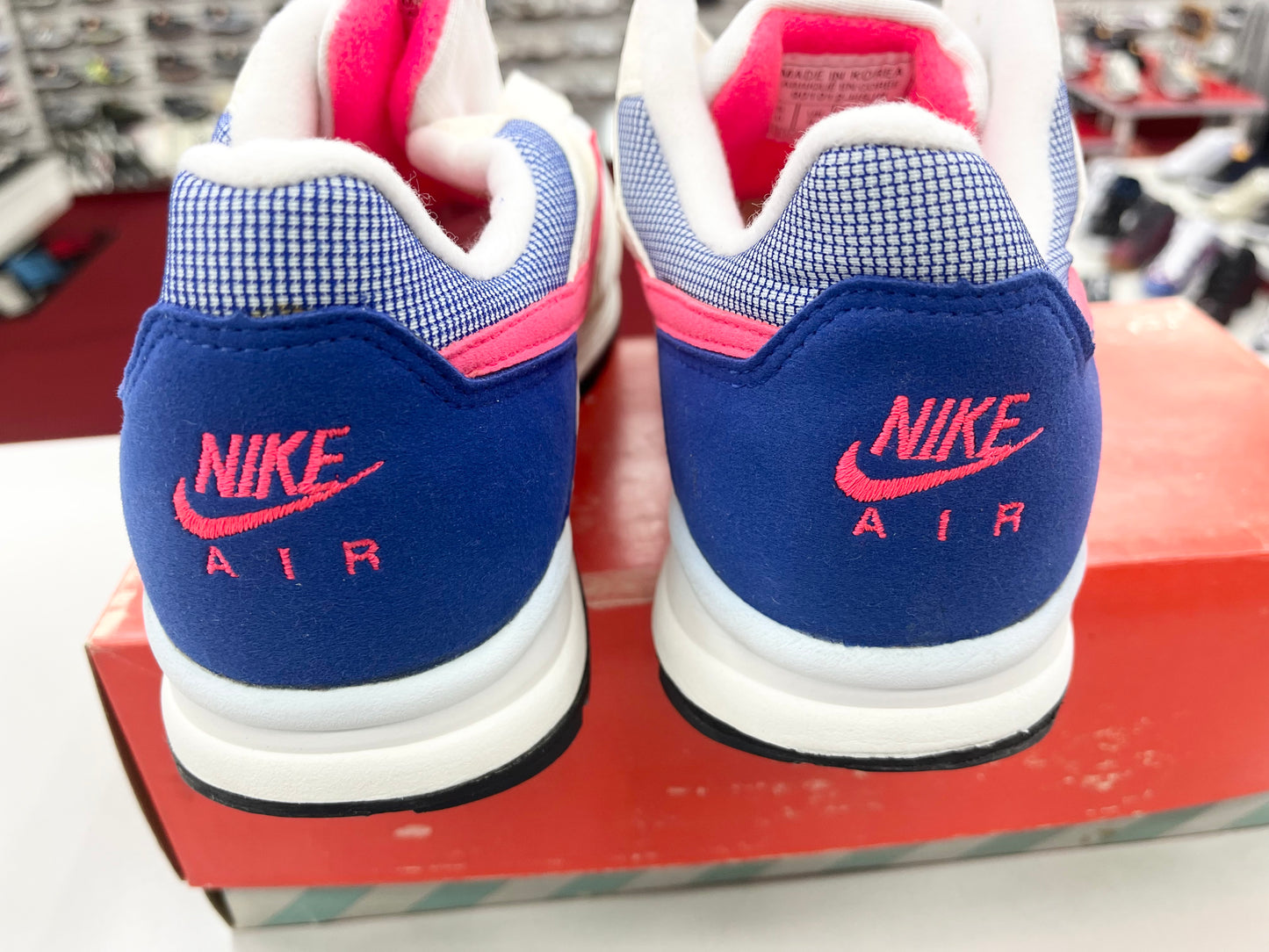 SZ 10 Men. 1990 Nike Air Apparent.