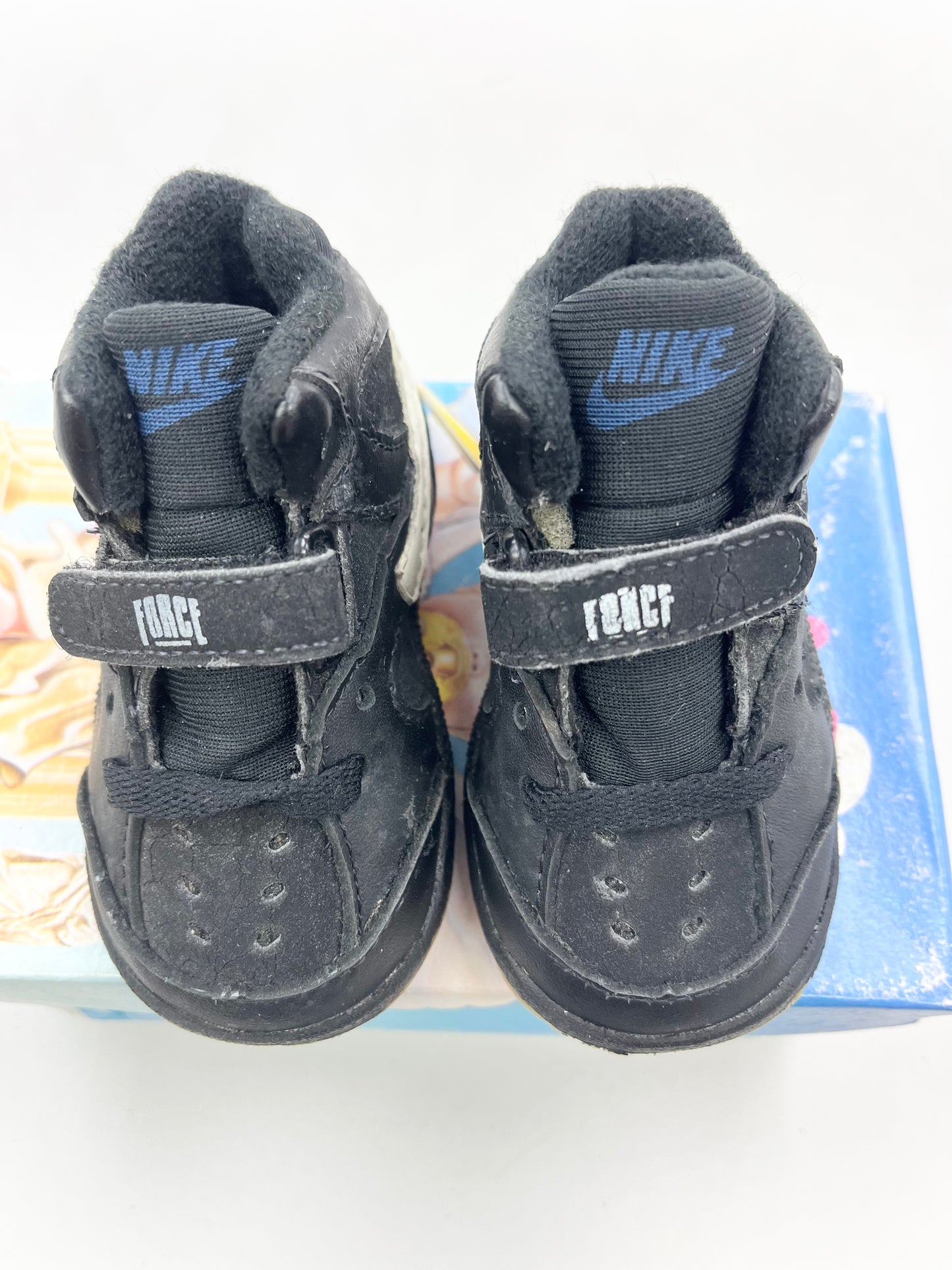 SZ2.5C. 1992 Baby Nike Magnum Force.