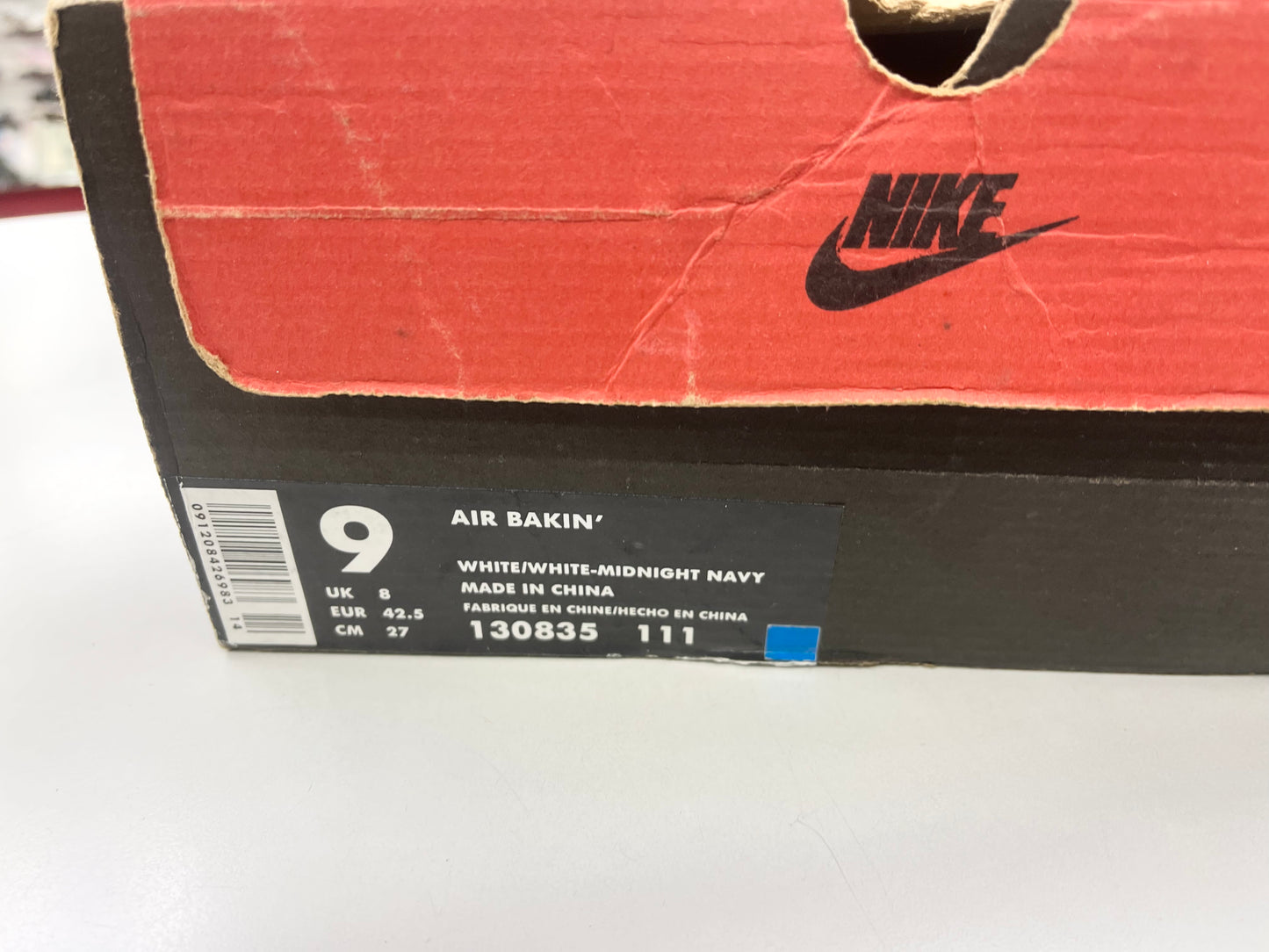 SZ 9 Men. 1997 Nike Air Bakin Midnight Navy.