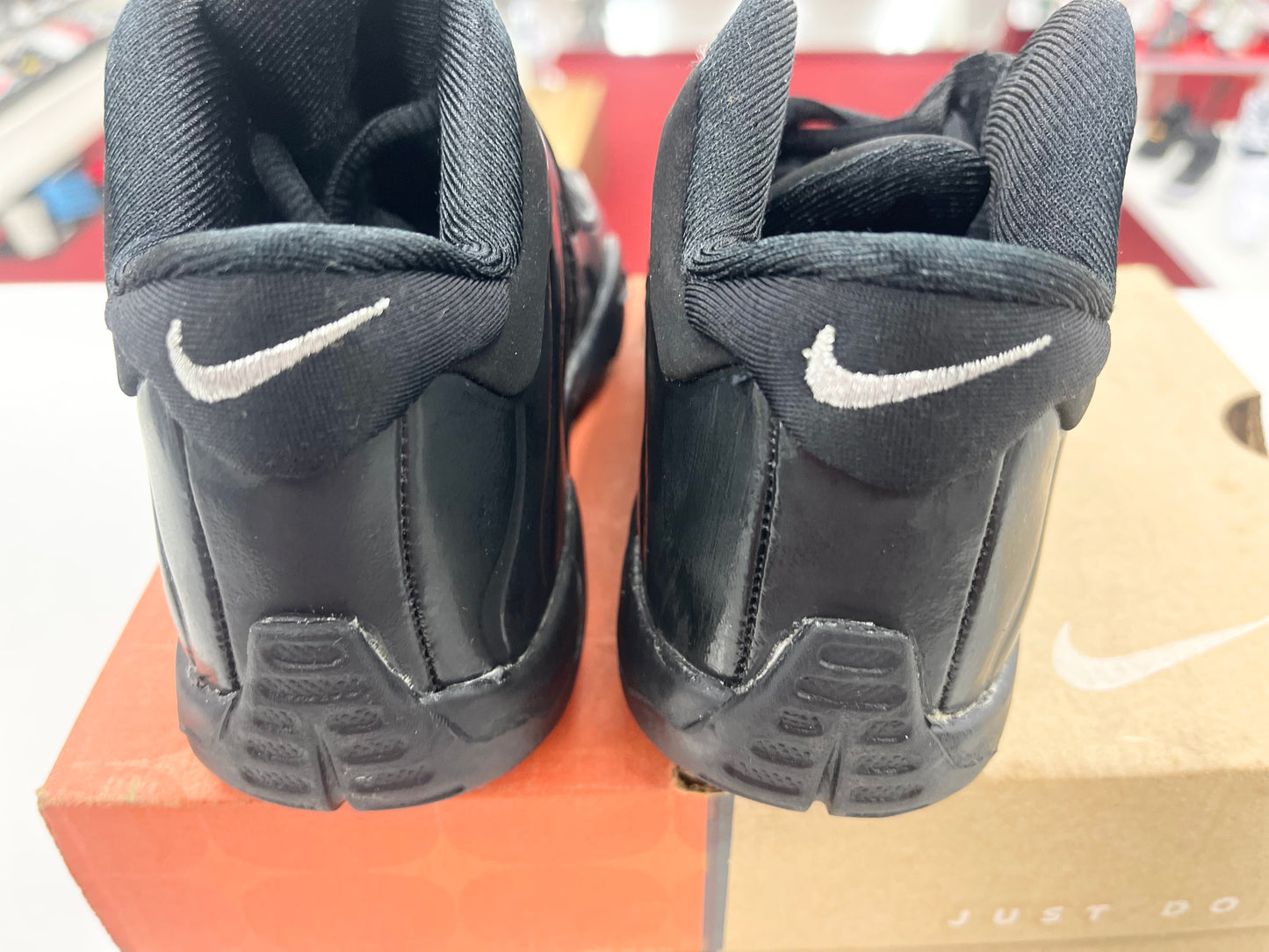 SZ: 11.5C. 2001 Kids Nike Solo Flight.