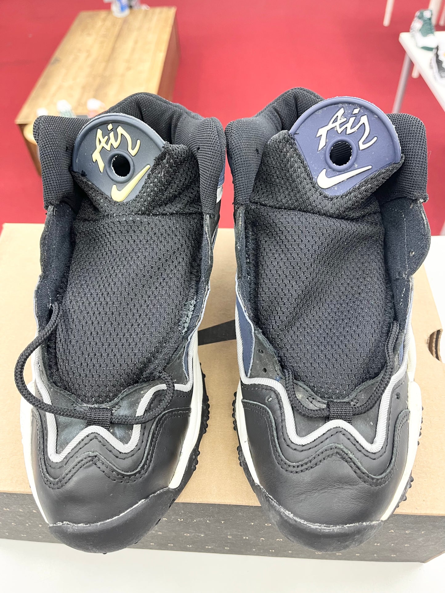 1996 DS Nike Air Flight Turbulence Navy.