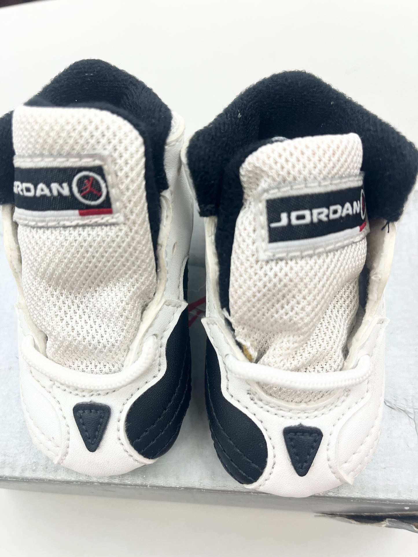 SZ 2C. 1997 Baby Jordan Team White Varsity Red.