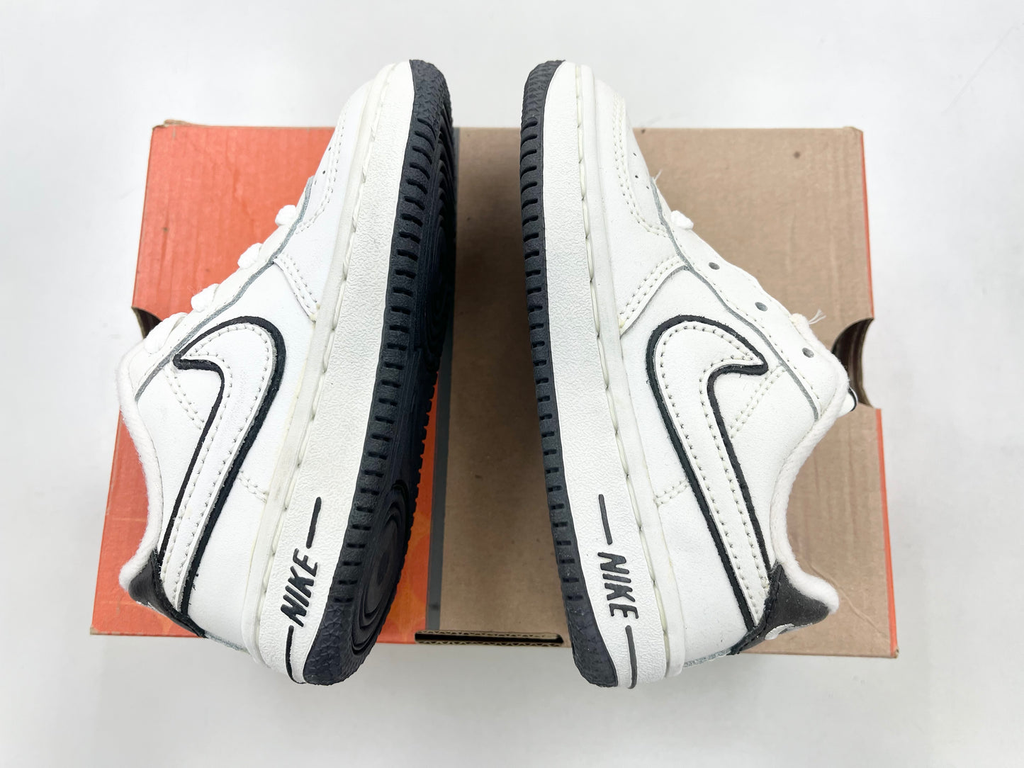 SZ 8C. 2002 Baby Nike AF1 Low White/Black.