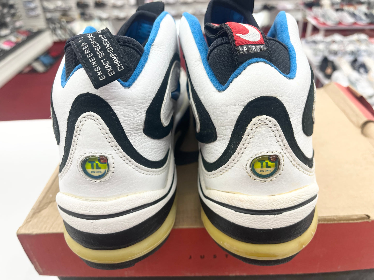 SZ 12 Men. 1998 Nike Total Air Bus aka Jerome Bettis.