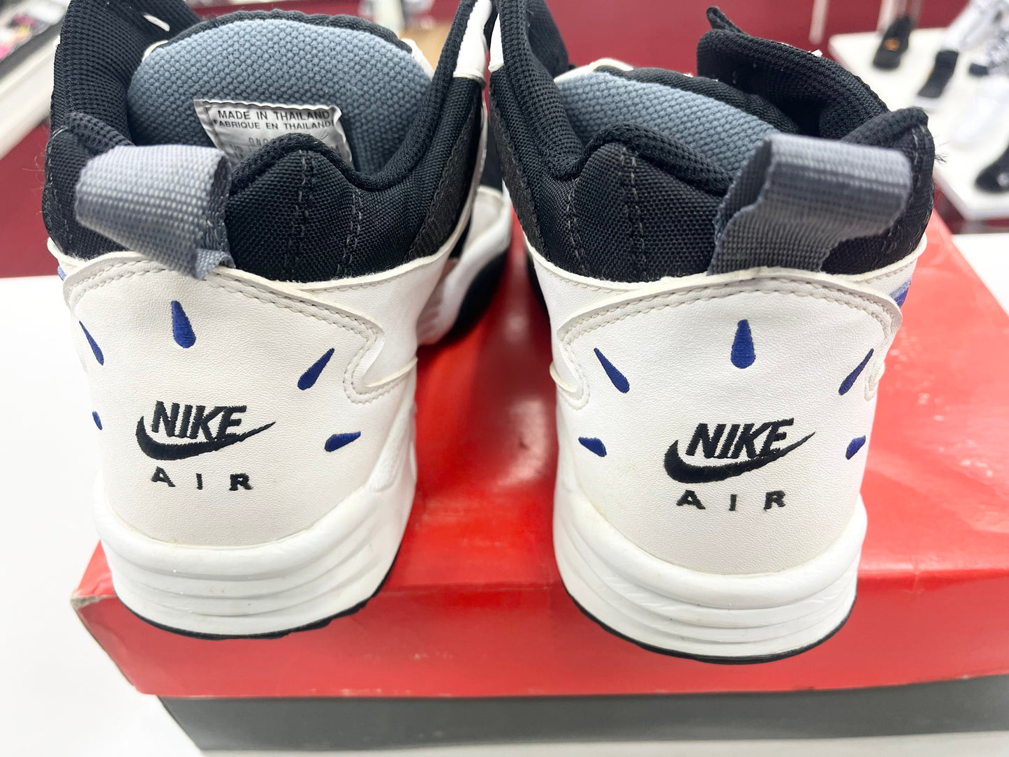 SZ 11 Men. 1994 Nike Air Edge 2 Mid Royals.