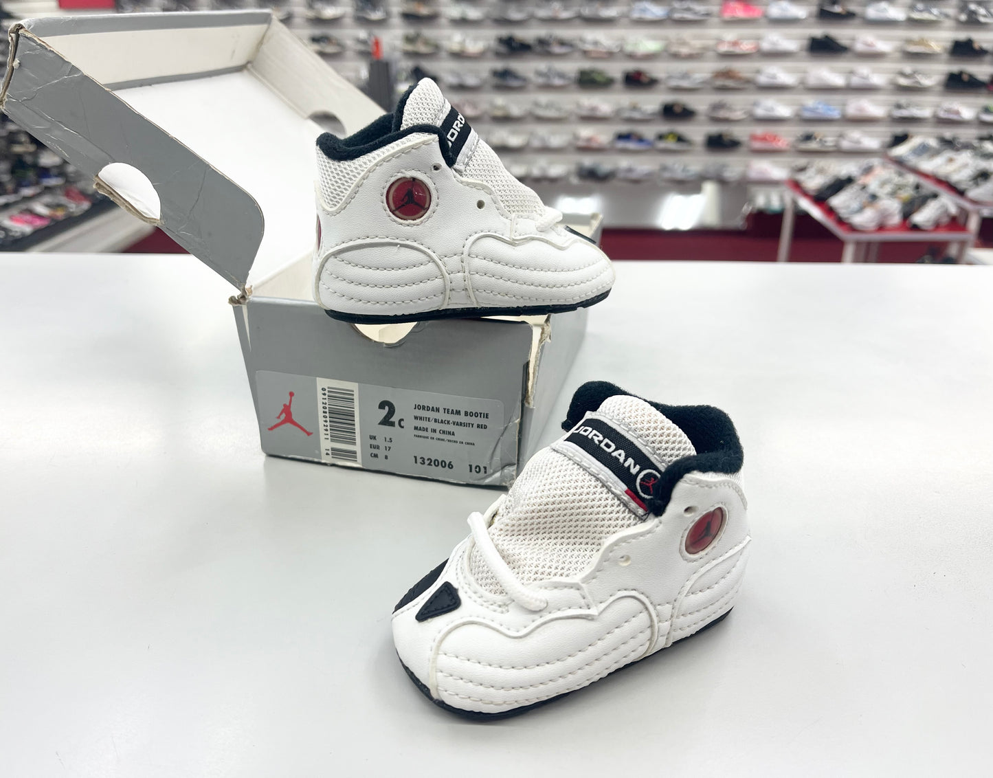 SZ 2C. 1997 Baby Jordan Team White Varsity Red.