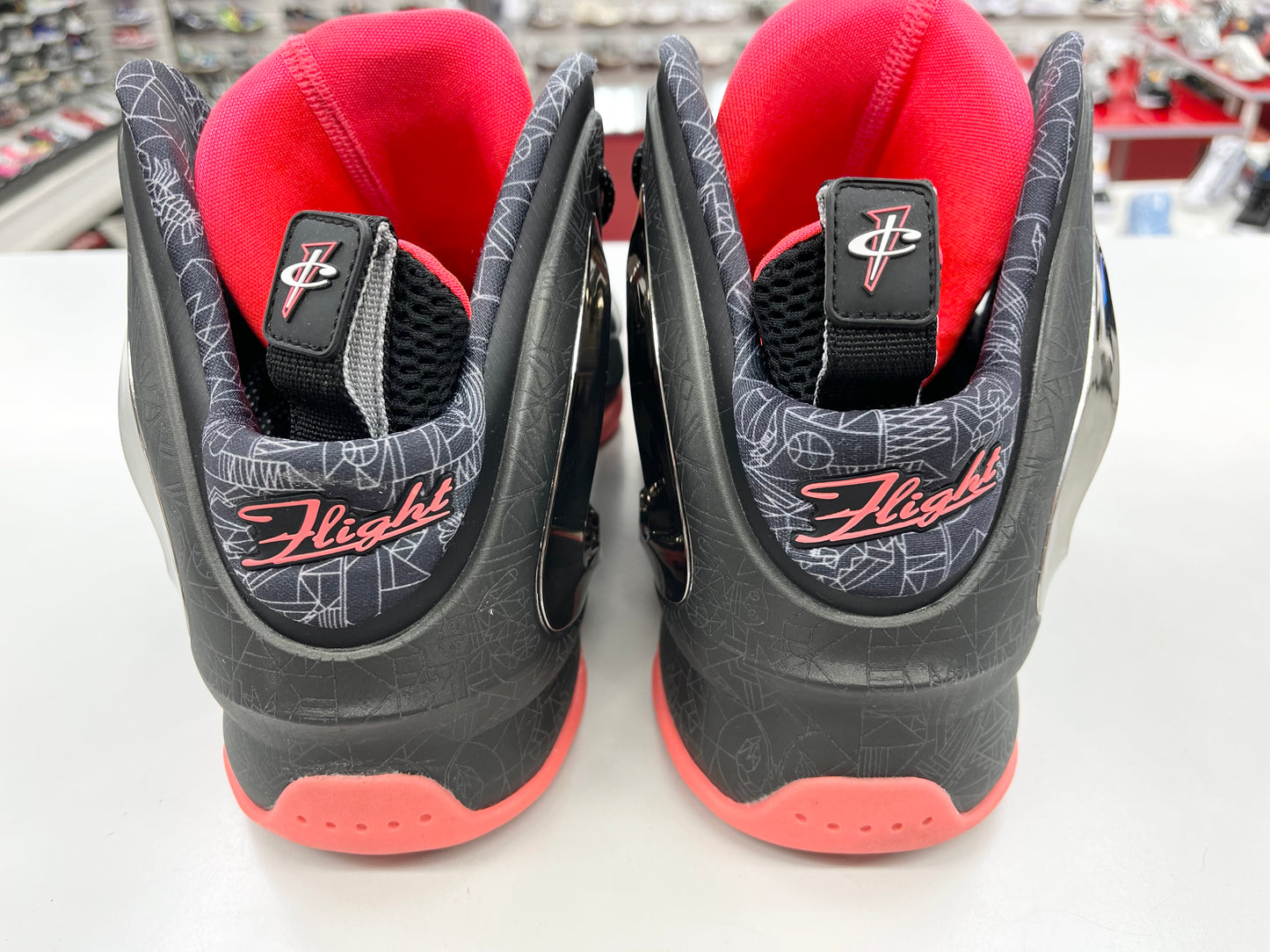 SZ 13 Men. PreOwned 2014 Nike Lil Penny Posite.