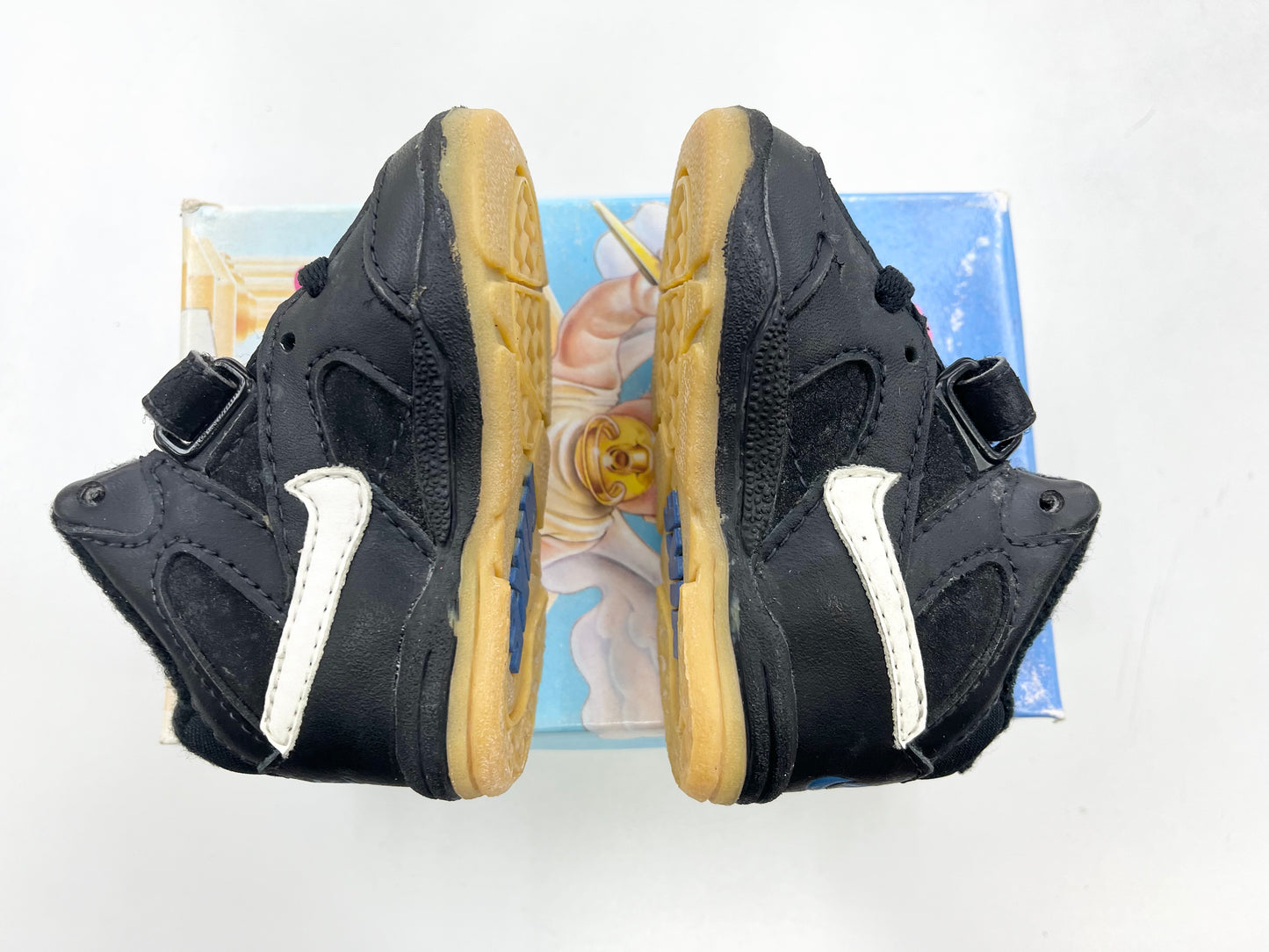 SZ2.5C. 1992 Baby Nike Magnum Force.