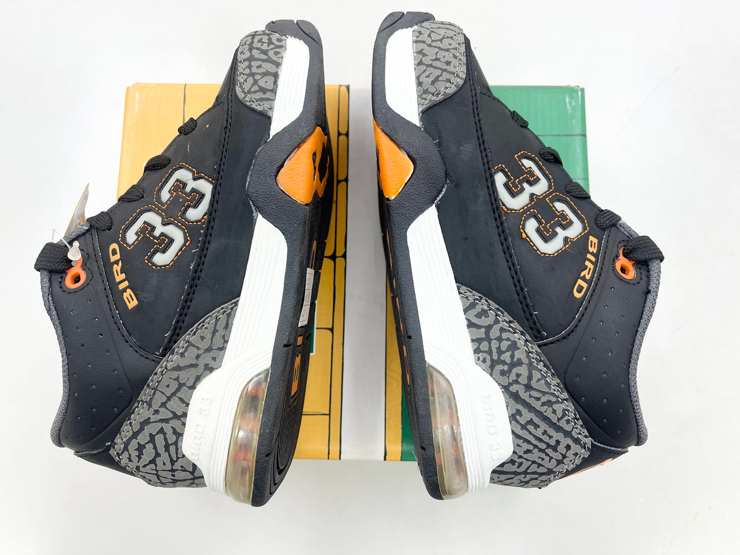 SZ: 13C 2008 Kids Sketchers Larry Bird Defense shoes.