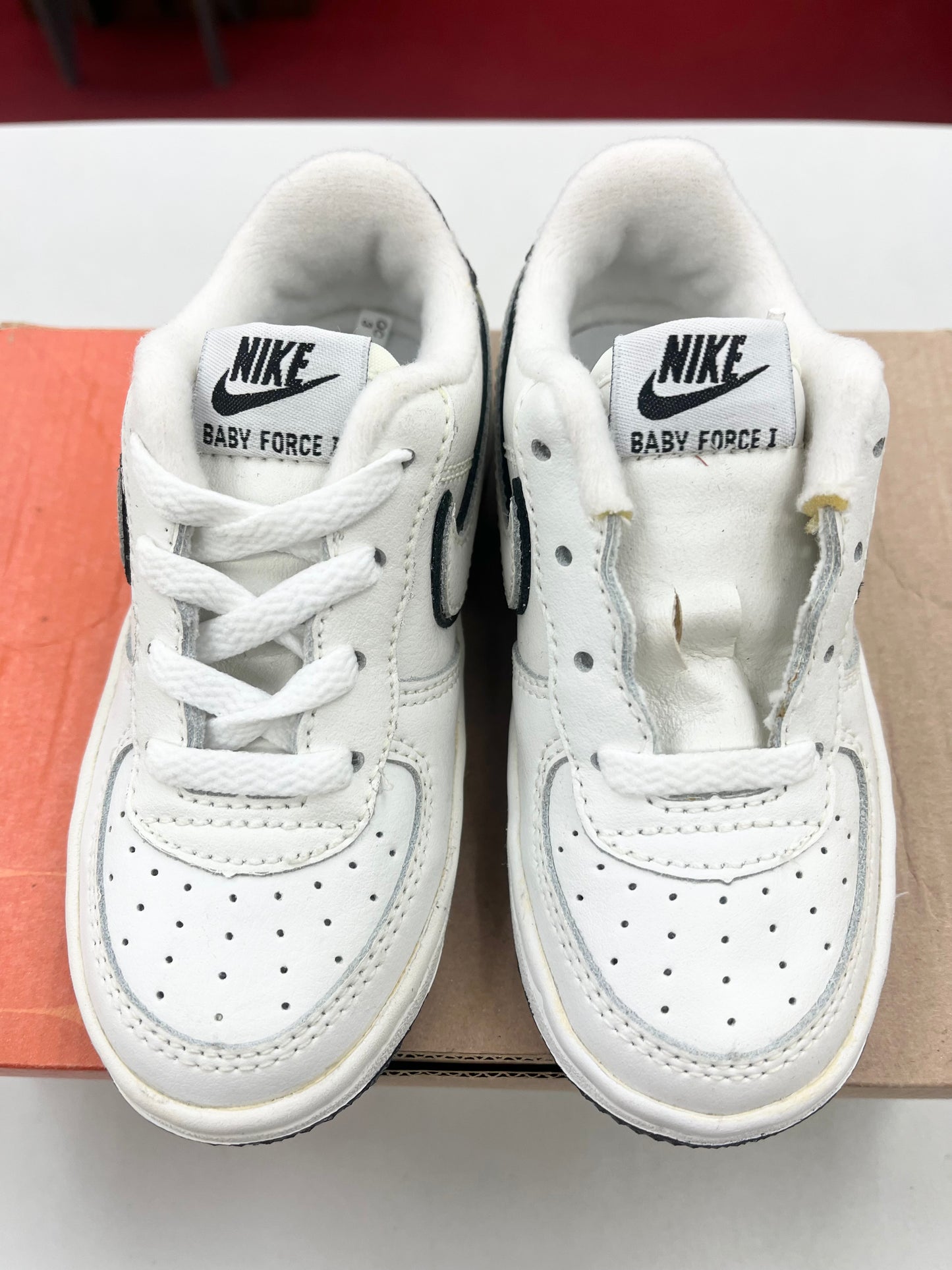 SZ 8C. 2002 Baby Nike AF1 Low White/Black.