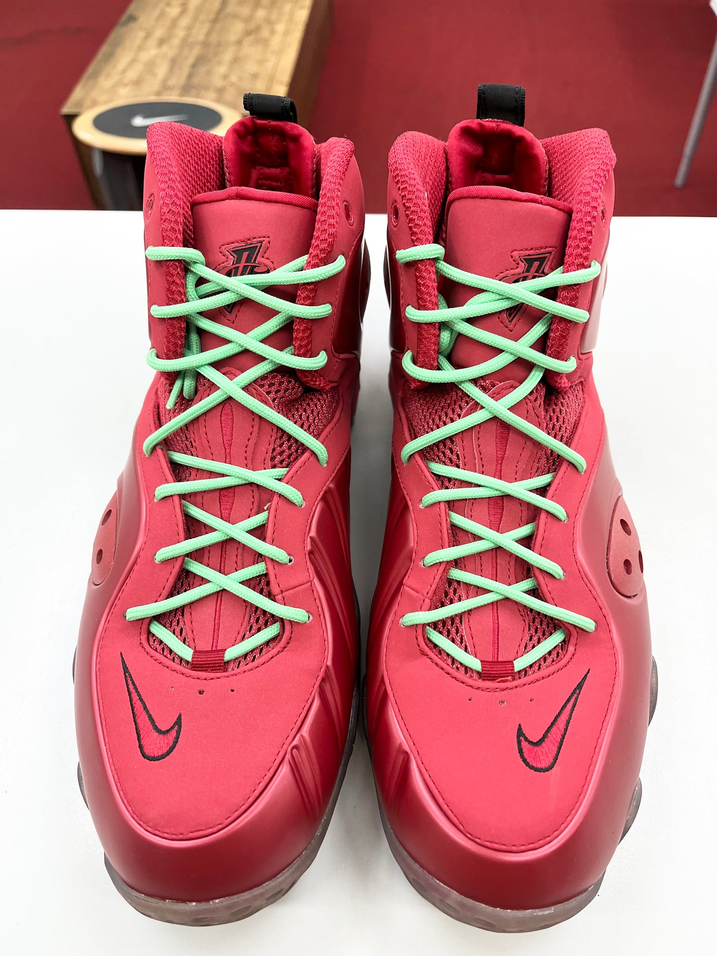 SZ 13 Men. 2012 PreOwned Nike Zoom Rookie.