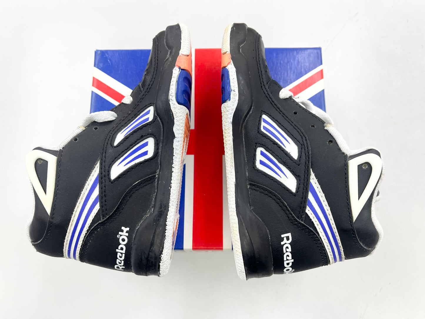 SZ 10C. 90’s Baby Reebok Pump Three Pointer.
