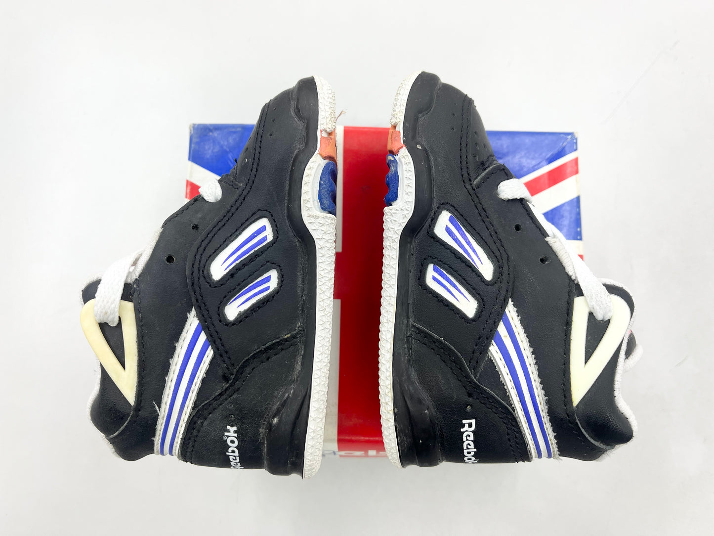 SZ 4.5C. 90’s Baby Reebok Pump Three Pointer.