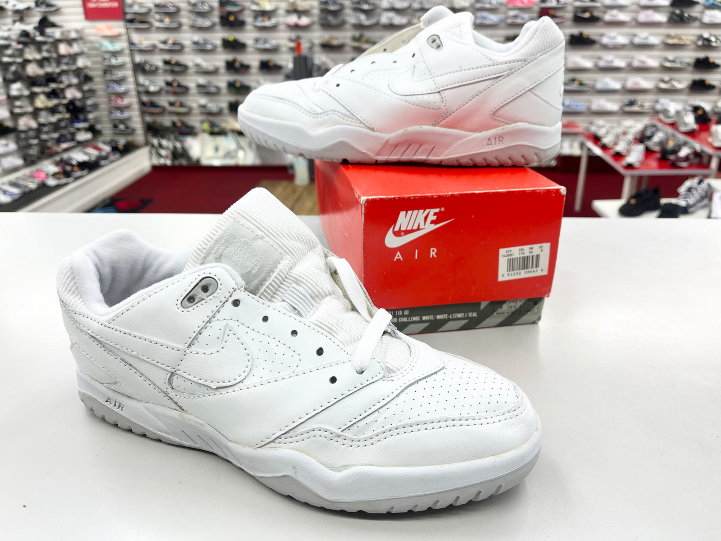 SZ 9 Men. 1991 Nike Air Tour Challenge.
