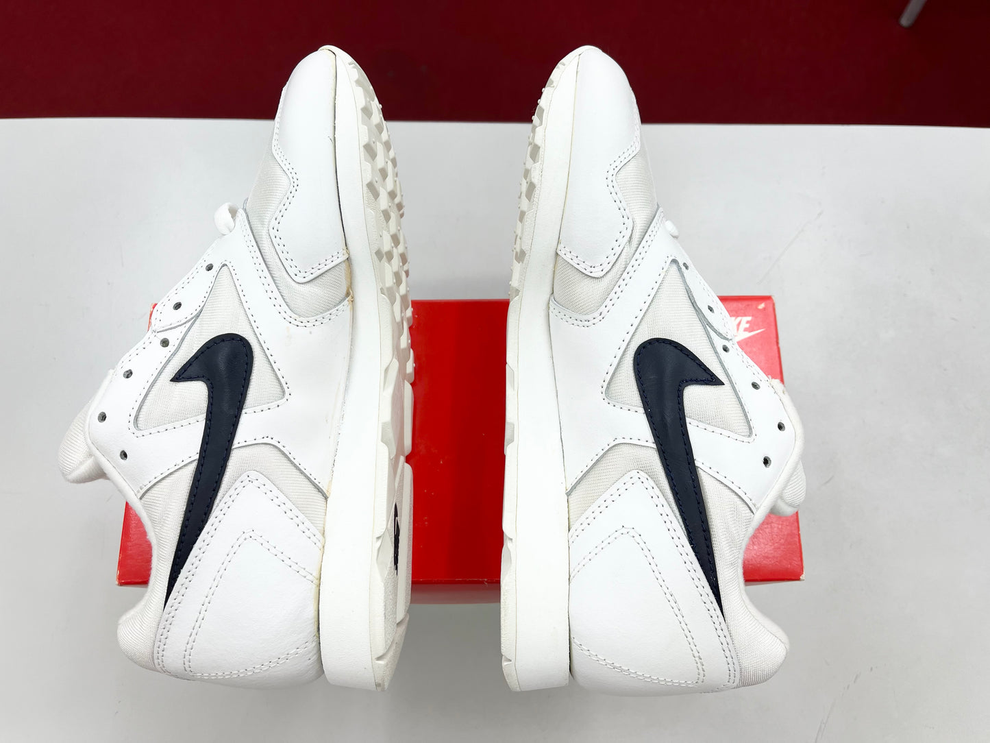 SZ 9 Men. 1994 Nike Decade Heaven Gate.