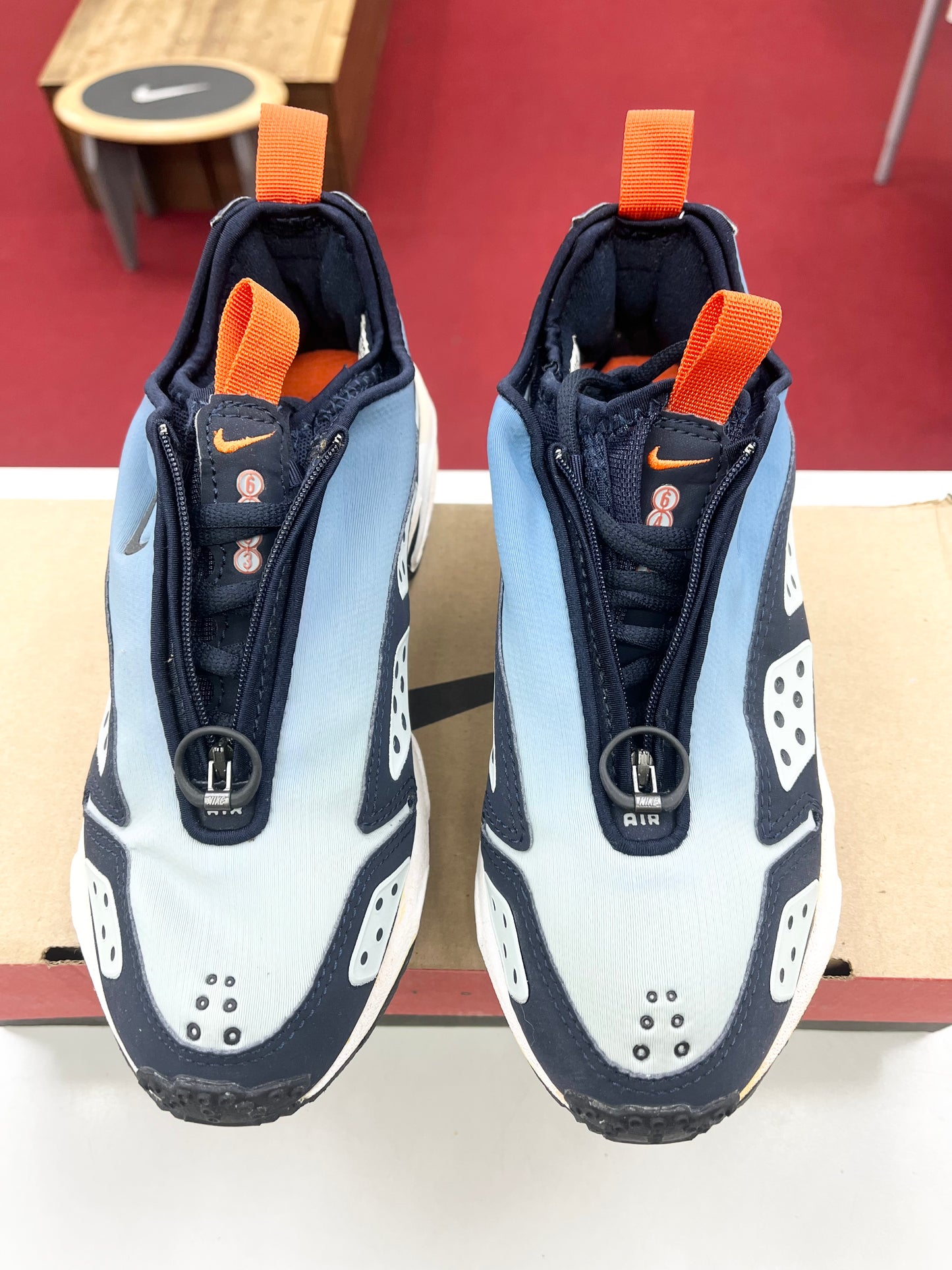 SZ 5.5Y. 1999 Kids Nike Air Sunder Max.