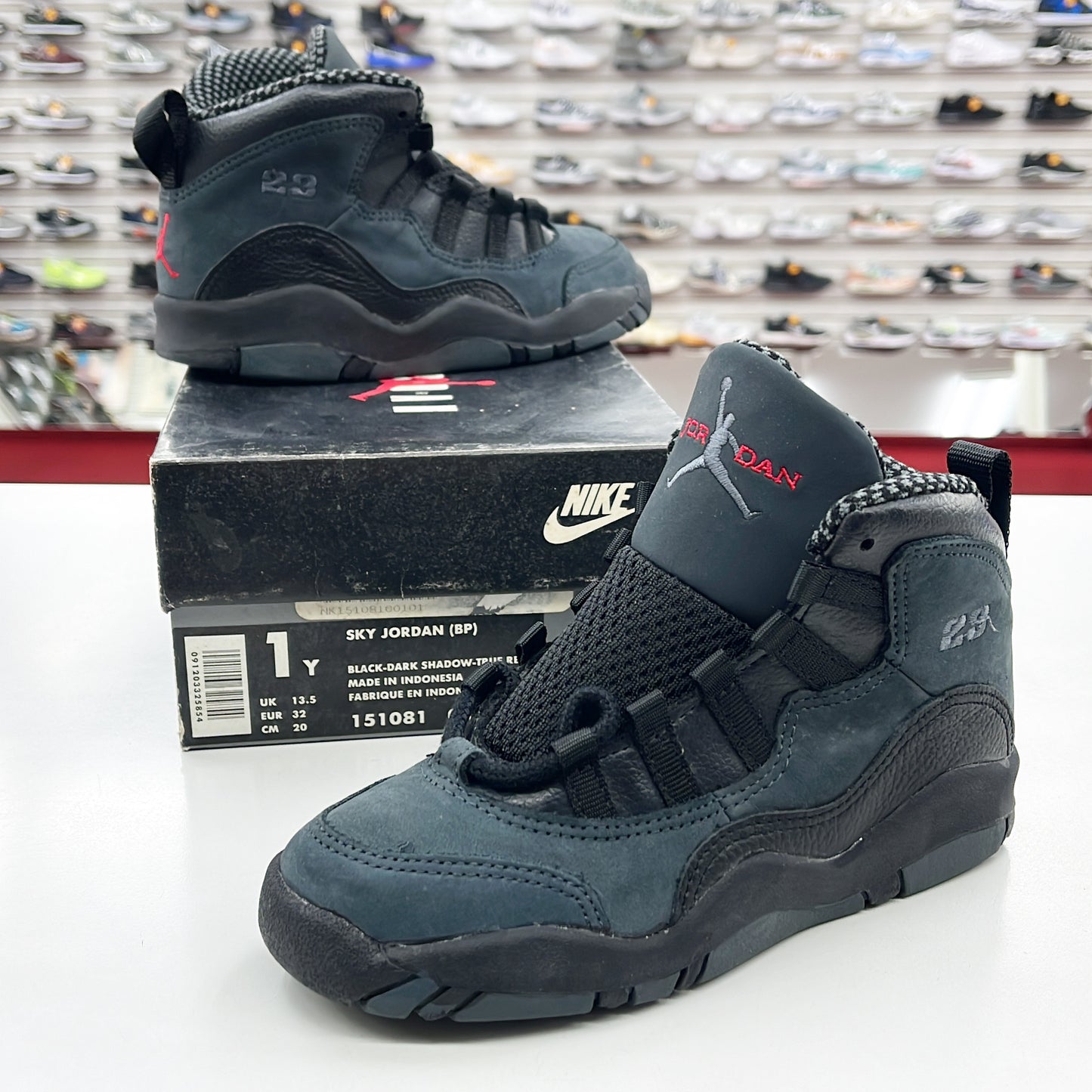 SZ 1Y. 1994 DS Sky Jordan X Shadow Grey.
