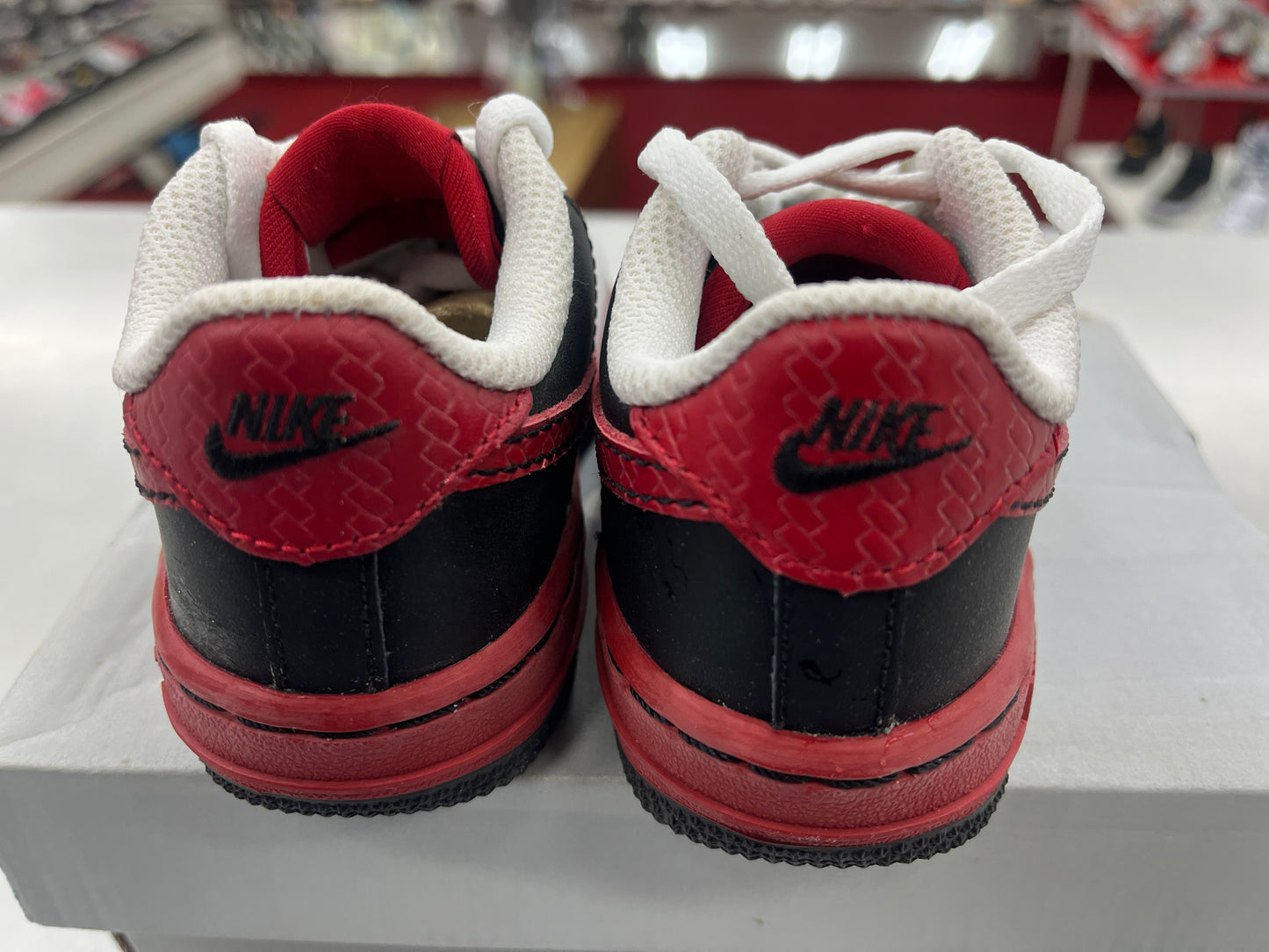 2007 Baby Nike AF1 Low Red/Black.