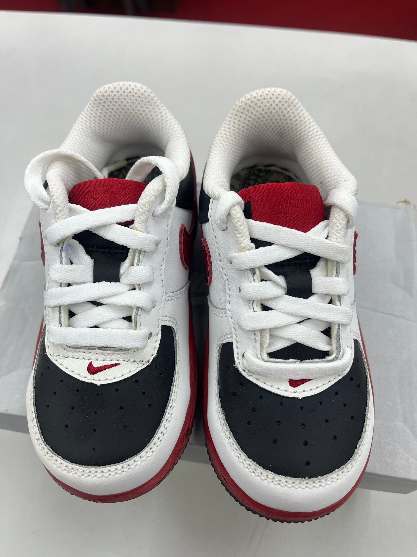 2007 Baby Nike AF1 Low Red/Black.