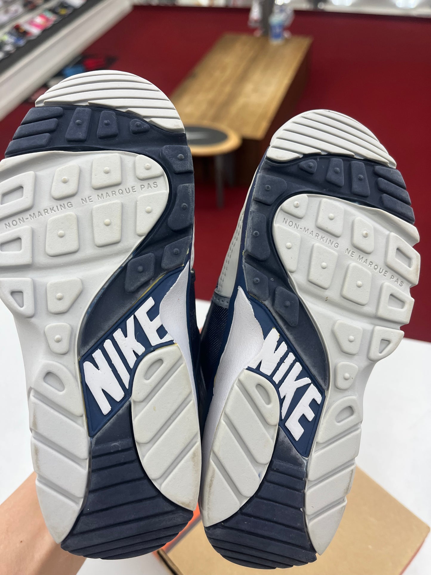 SZ 11C. 2004 Kid Nike Trainer Huarache.